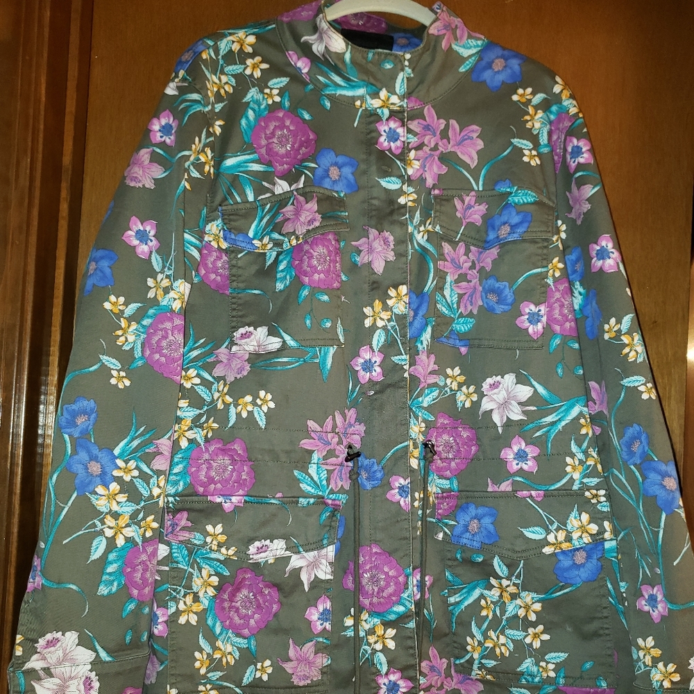 Light weight jacket